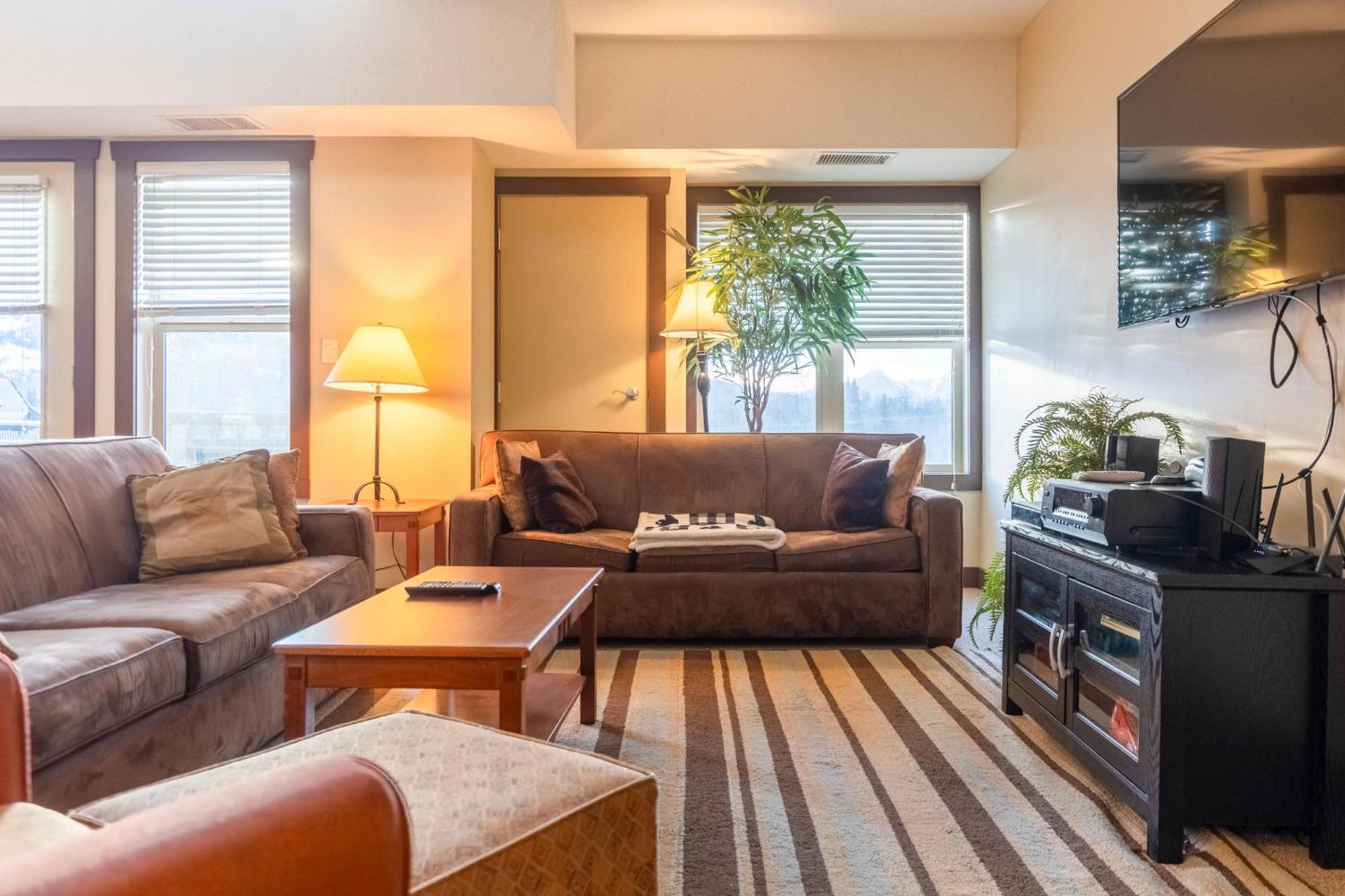 Silver Rock Condominiums By Fernie Central Reservations 外观 照片